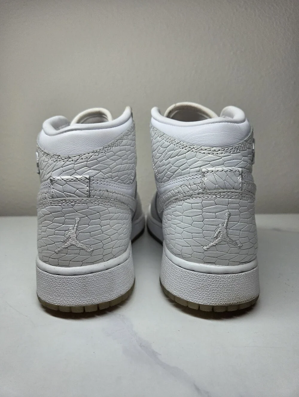 Air Jordan 1 Mid GS White Snakeskin Textured Sneakers Kids Youth Size 4.5Y